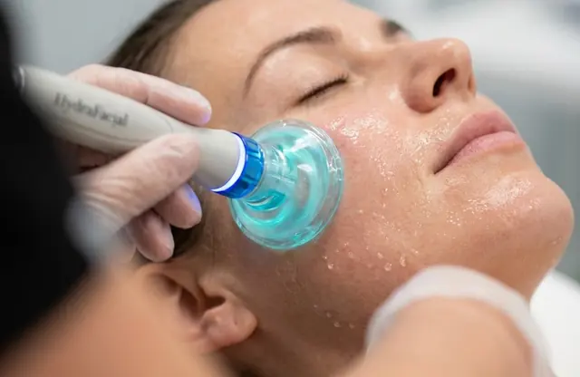 HydraFacial wand for deep hydration